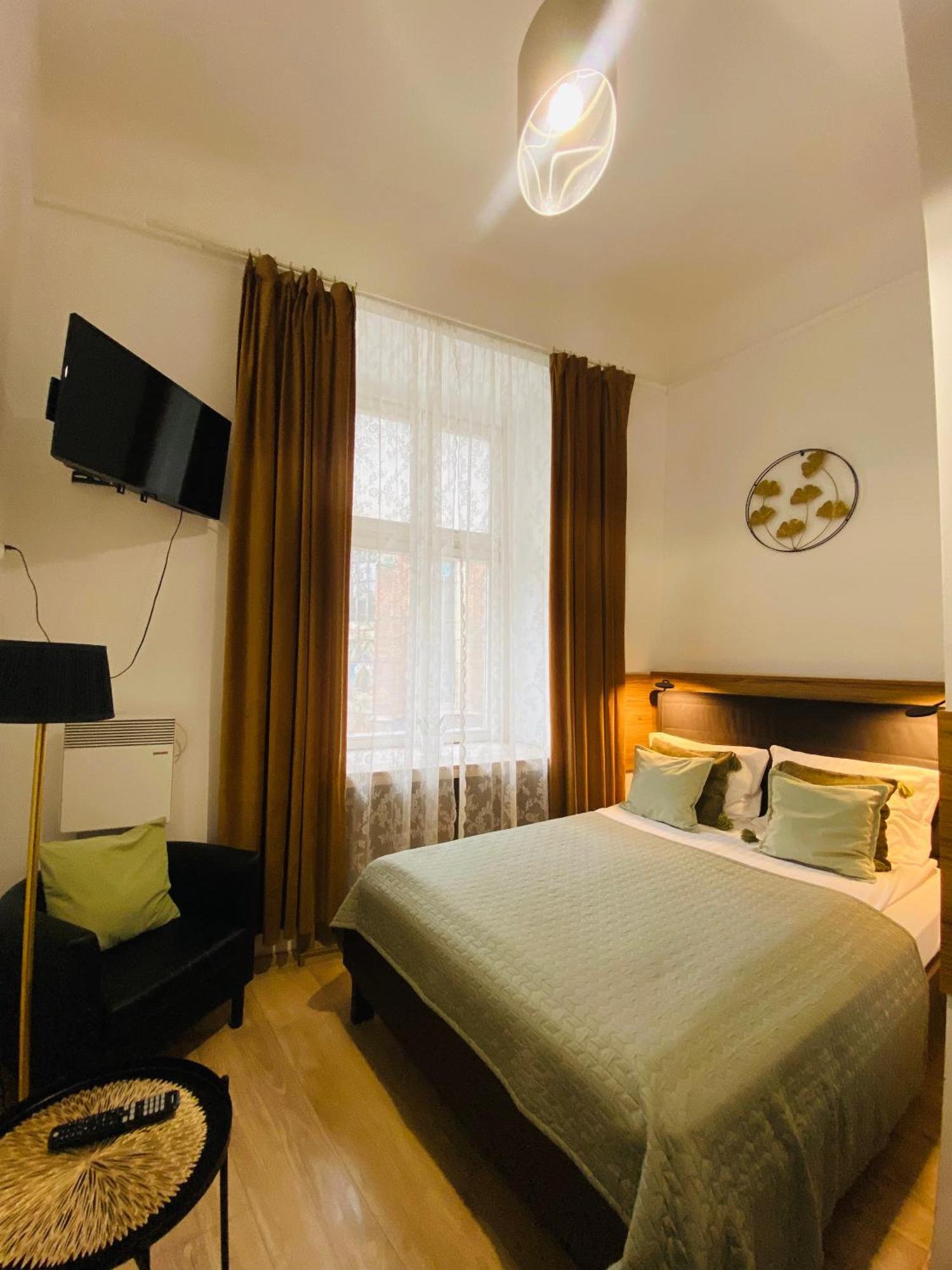 Krakow Apartments & Rooms Buitenkant foto