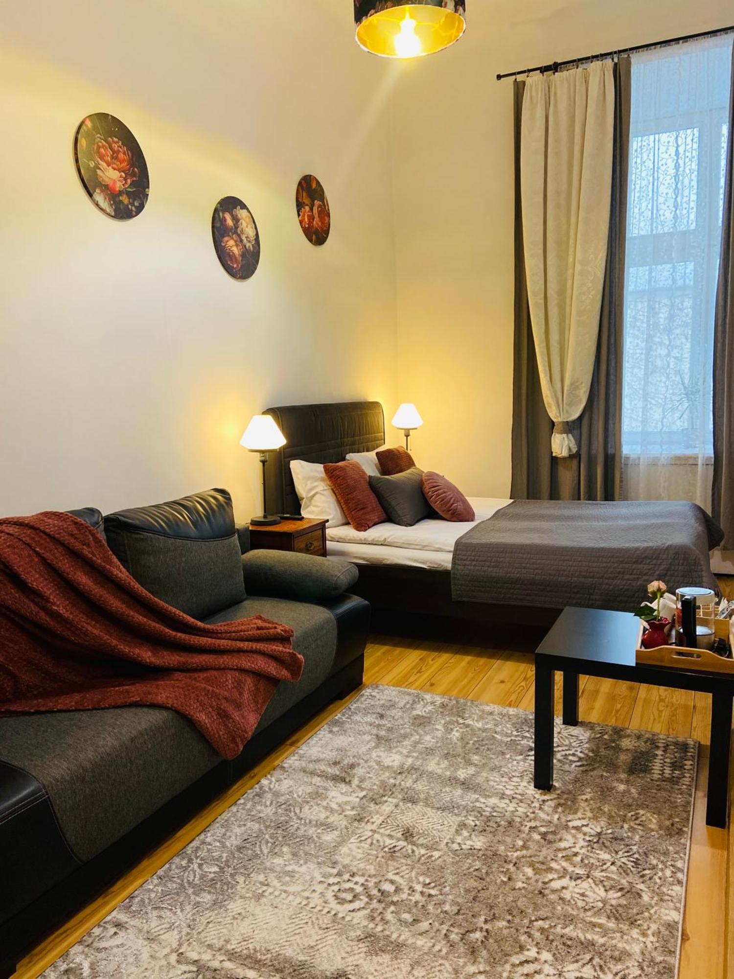 Krakow Apartments & Rooms Buitenkant foto